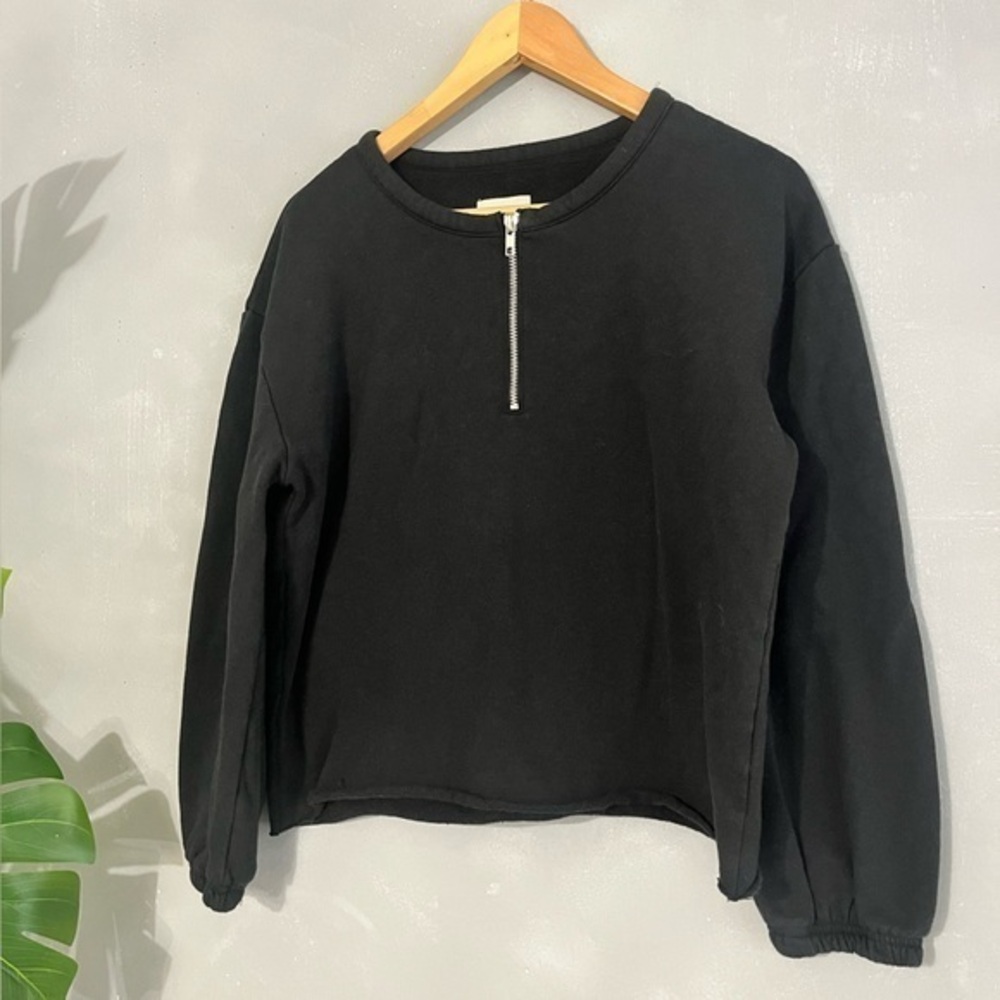 CHASER | Cashmere Fleece Blouson Sleeve Half Zip Pullover In Drift black medium